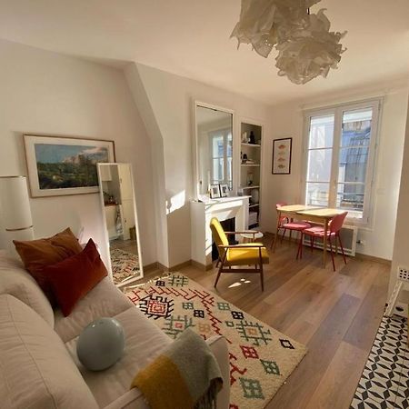 Modern Appartement W/ Tour Eiffel View In The 7Th Paris Dış mekan fotoğraf