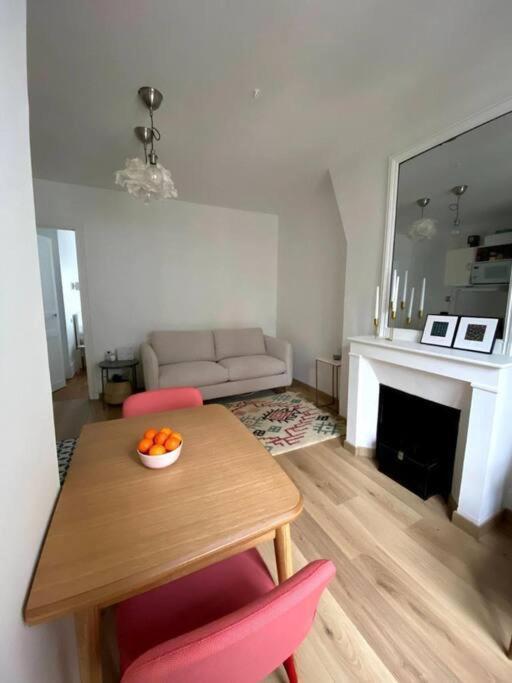 Modern Appartement W/ Tour Eiffel View In The 7Th Paris Dış mekan fotoğraf