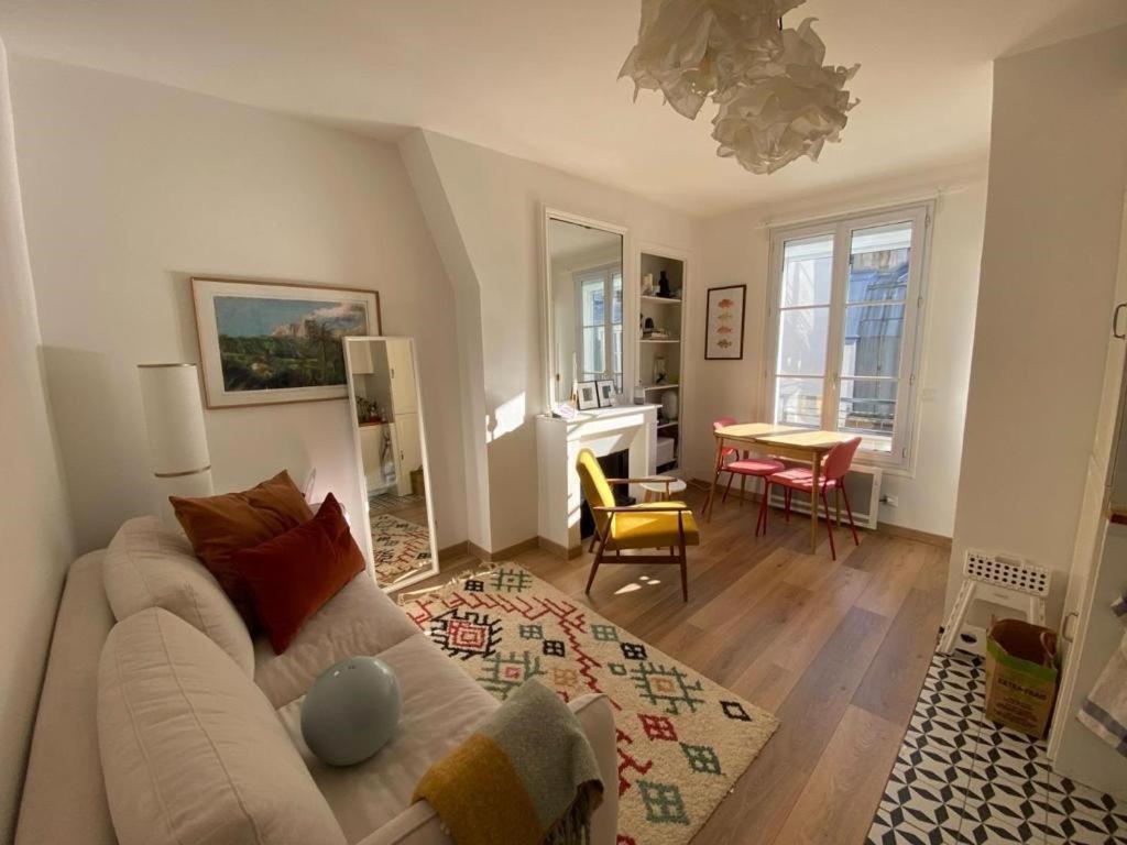 Modern Appartement W/ Tour Eiffel View In The 7Th Paris Dış mekan fotoğraf