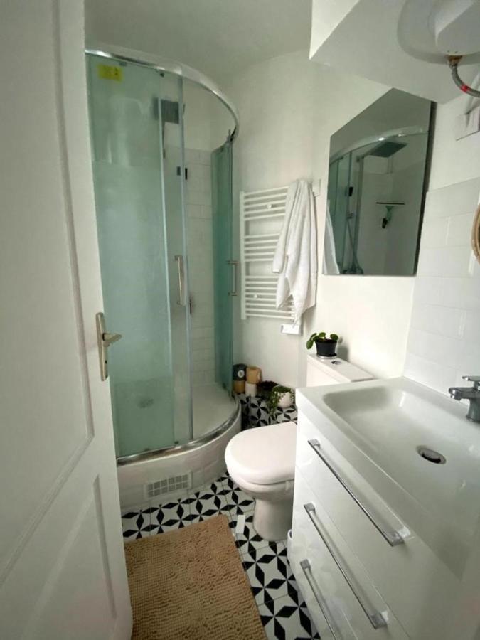 Modern Appartement W/ Tour Eiffel View In The 7Th Paris Dış mekan fotoğraf
